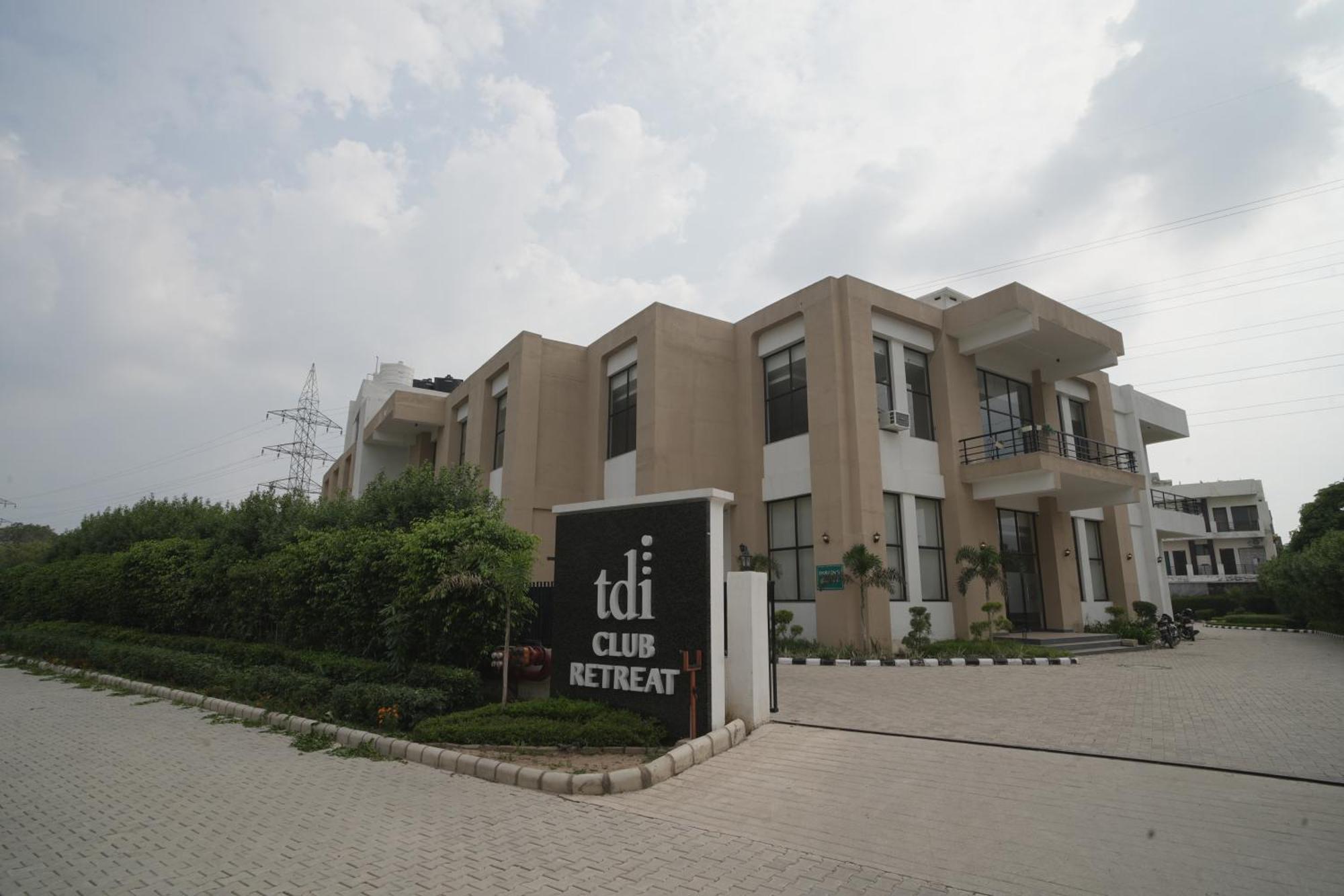 Tdi Club Retreat Sector-110 Hotel Mohali Exterior photo